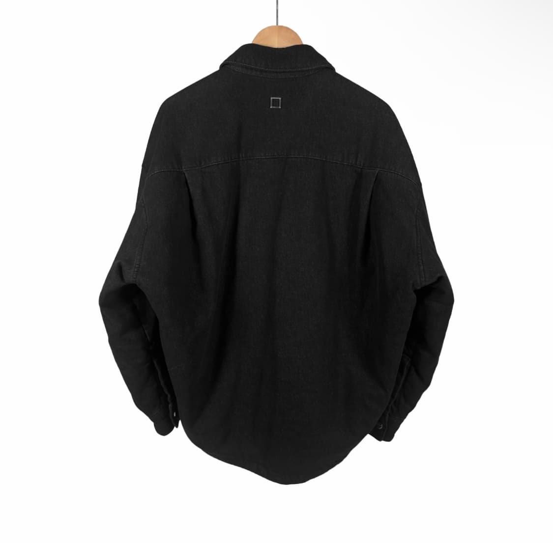 [48] 우영미 남성 패디드 오버사이즈 포켓 데님 셔츠 자켓 블랙 상품이미지2
