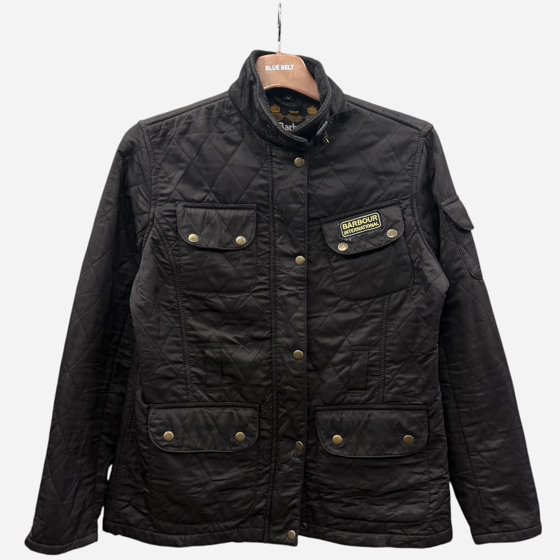 바버 인터네셔널 퀼팅자켓 기모안감 4포켓 벨티드 디테일 블랙 상품이미지1