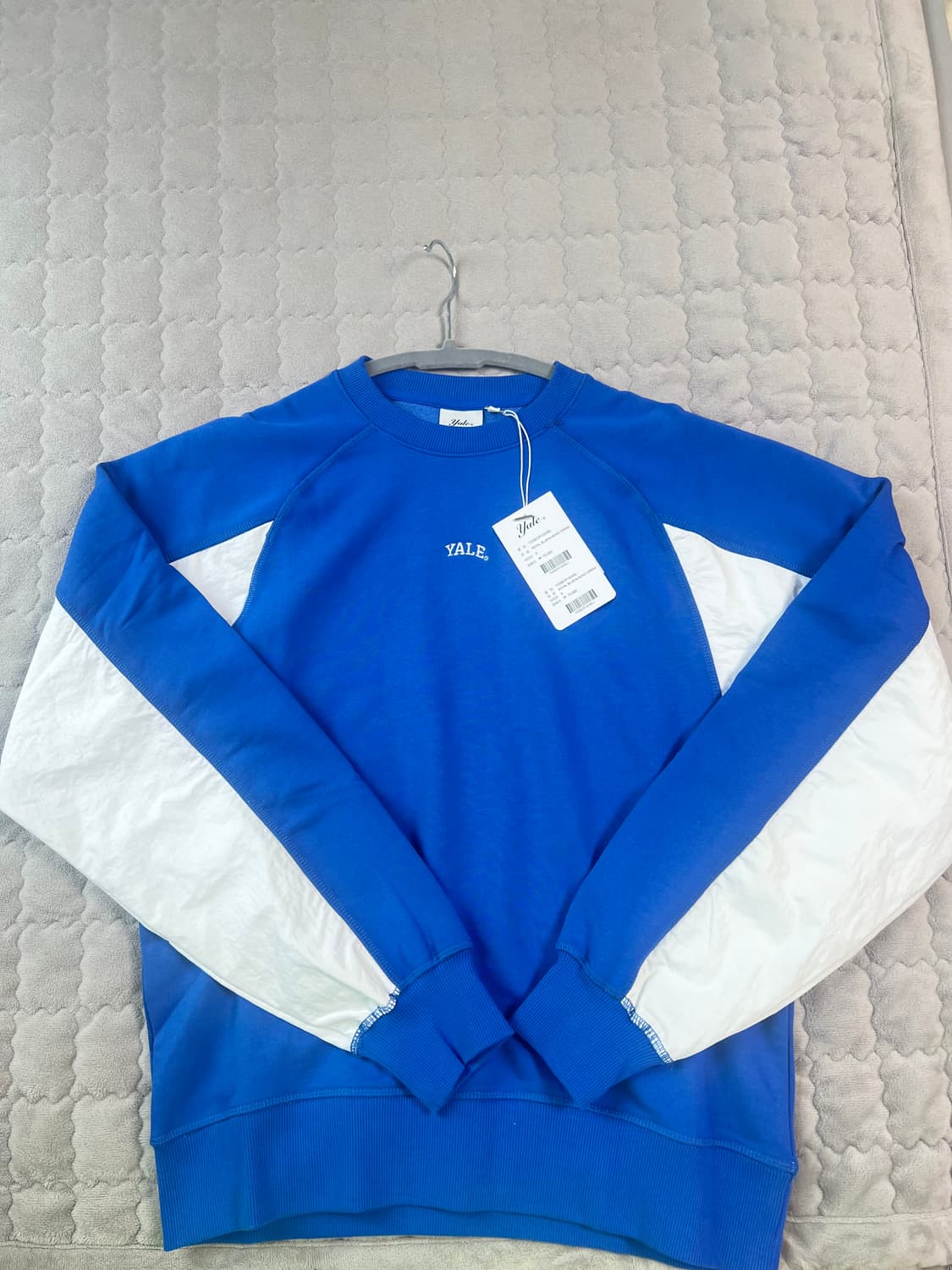 새상품/ Yale 예일 맨투맨 로얄블루 S사이즈 상품이미지1