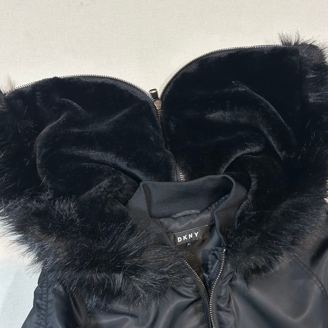 M) DKNY N2B 덕다운 패딩 봄버 자켓 블랙 상품이미지3