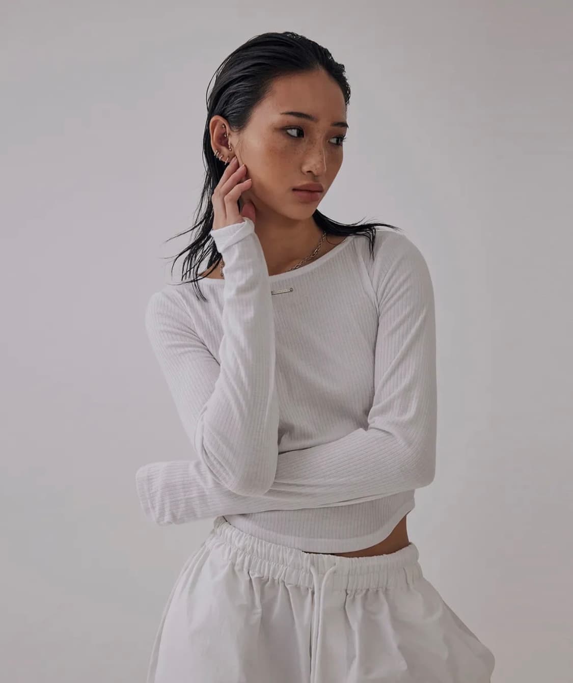 Boat Neck Finger Hole Long Sleeve White 상품이미지1