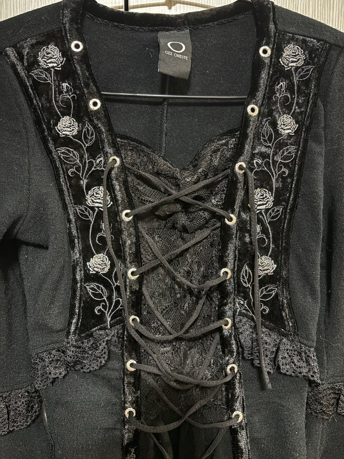 OZZ ONESTE 블랙 레이스 블라우스 상품이미지3