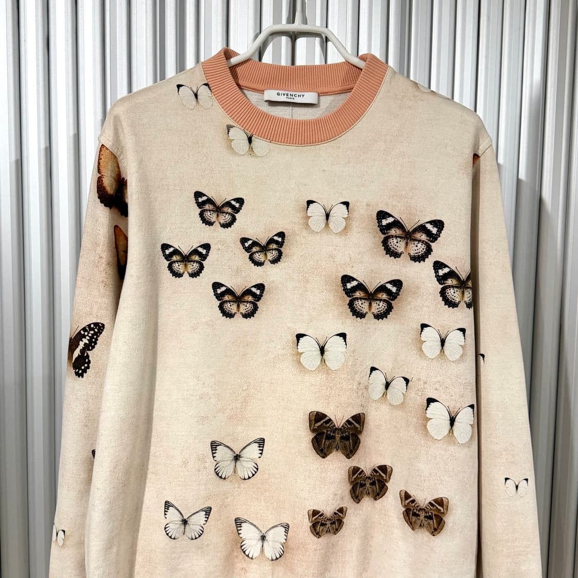 Givenchy sweat shirt 상품이미지2