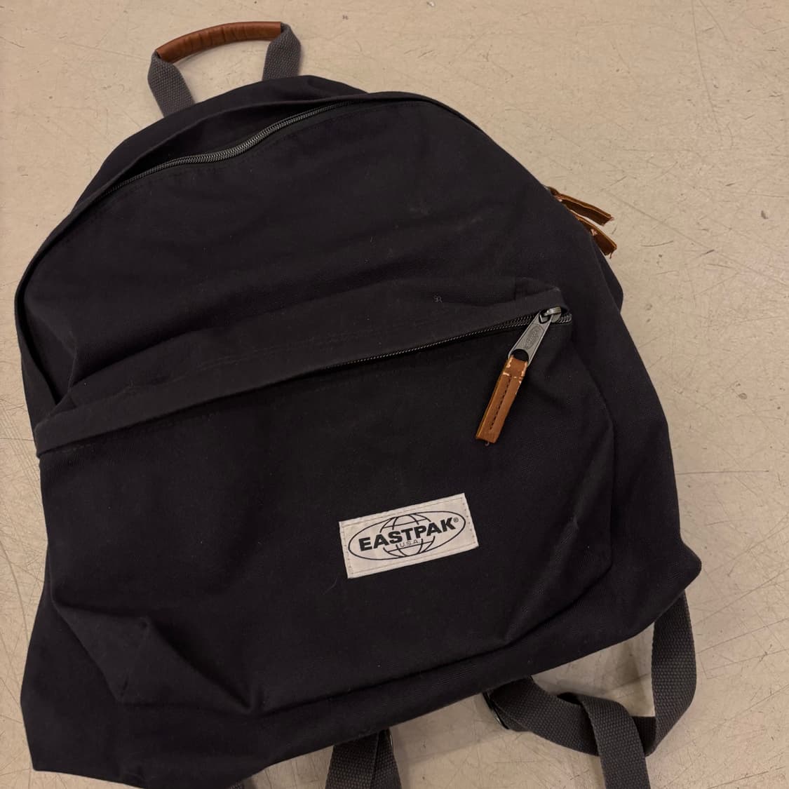 이스트백 블랙 미니 백팩 상품이미지2