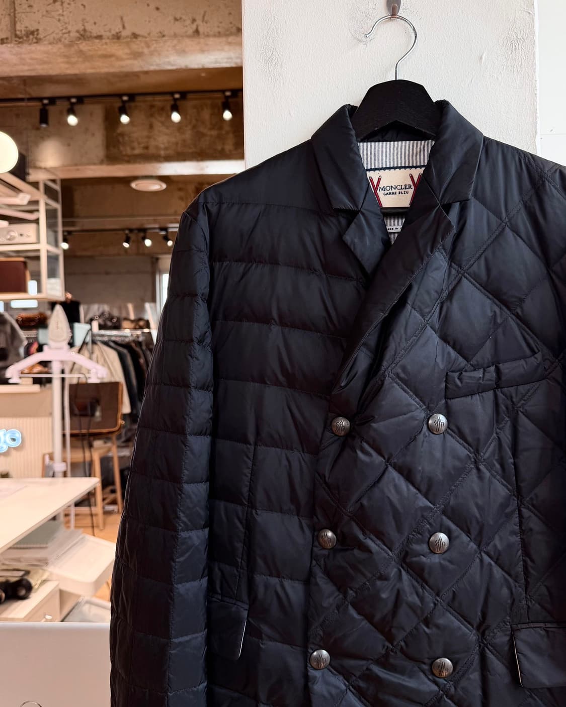 몽클레르 감마블루 블랙 퀼팅 블레이저 점퍼  상품이미지4