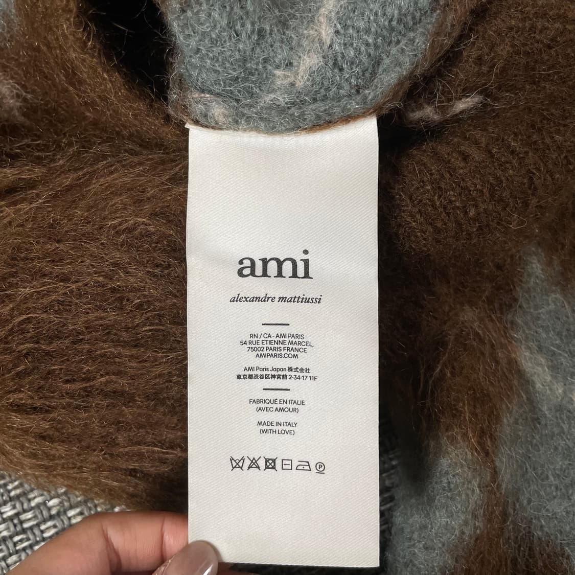 아미 브라운 블루 아가일 패턴 긴팔 니트 상품이미지6