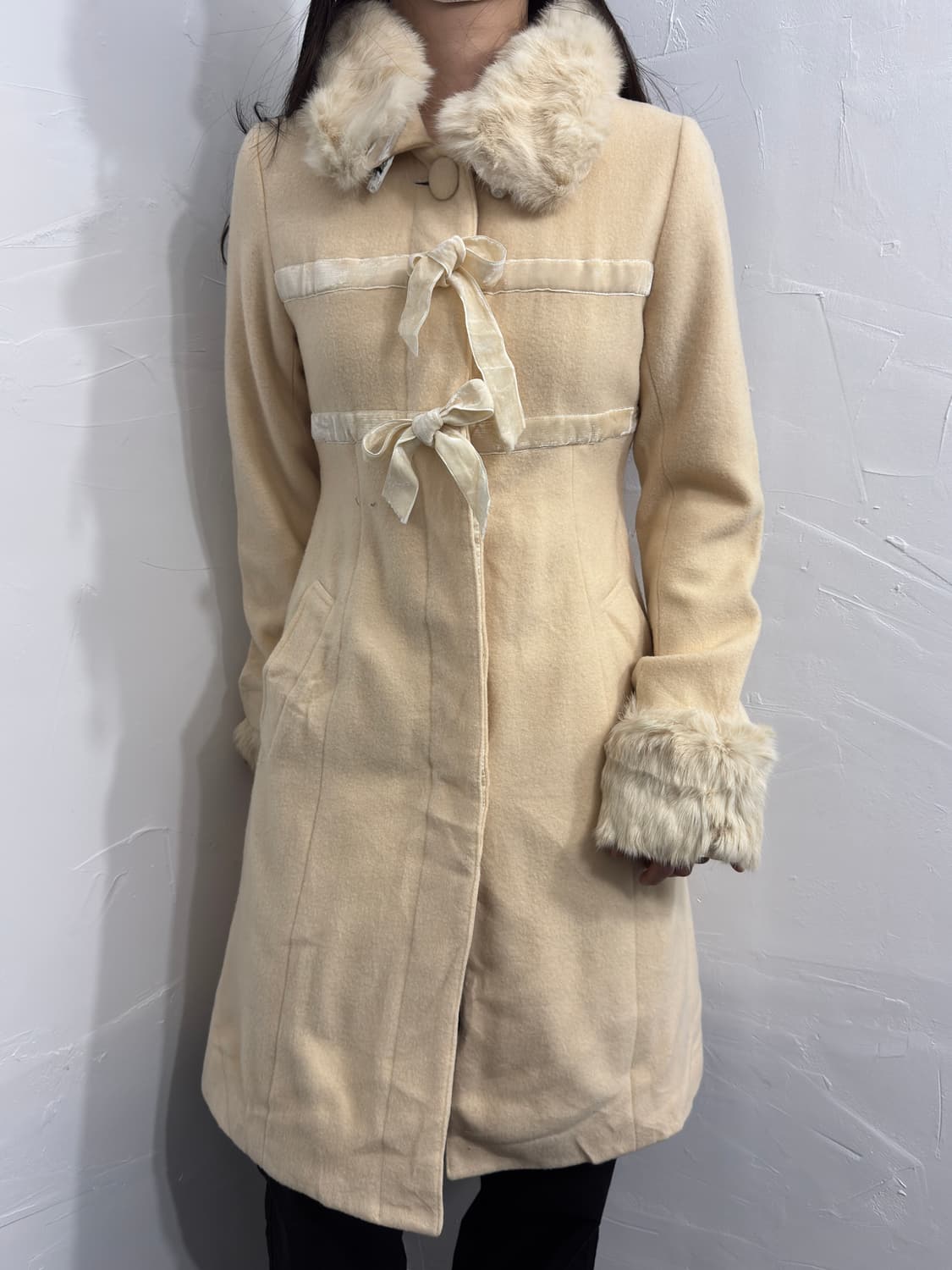 lest rose ribbon detail fur coat 상품이미지4