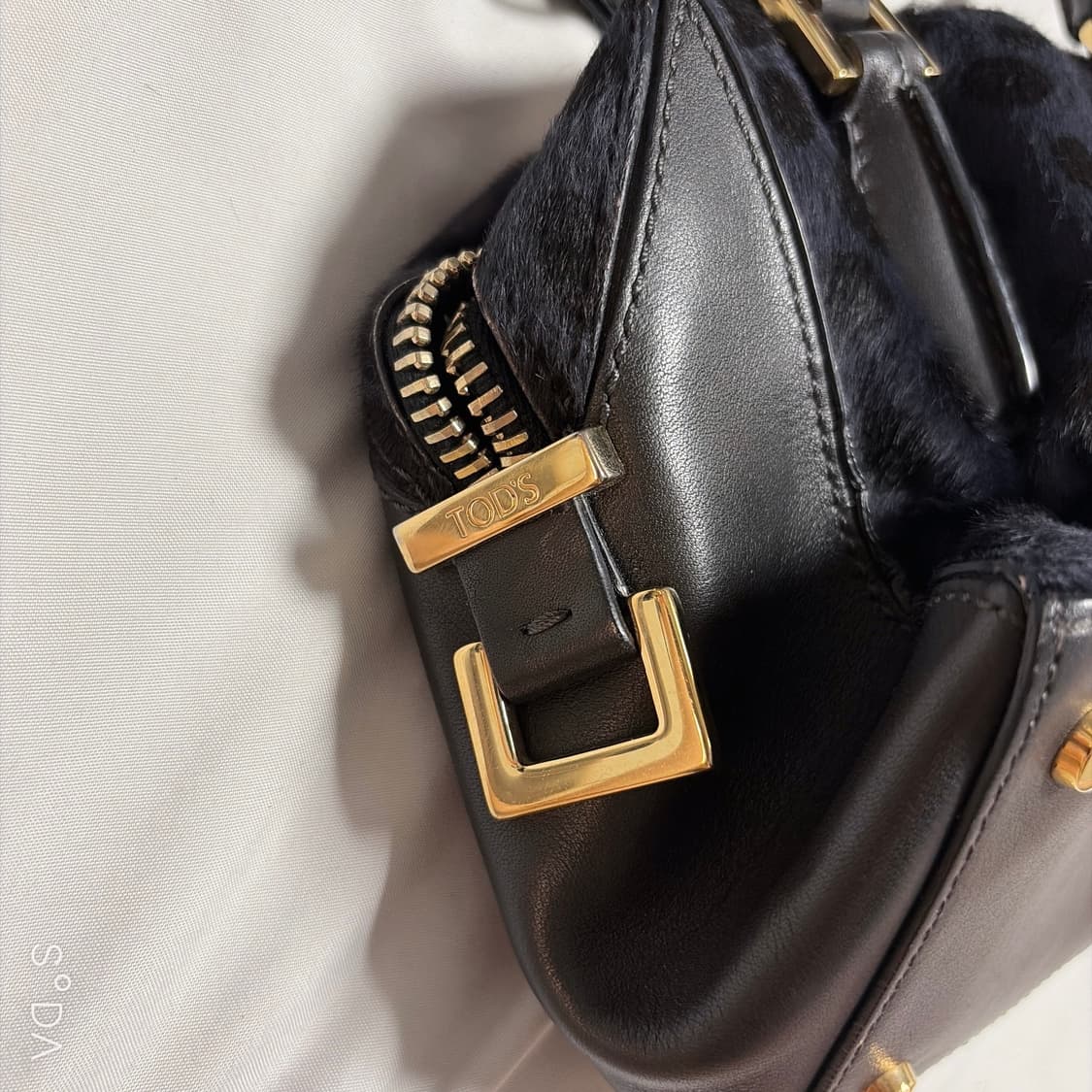 TODS 토즈 퍼 미니 크로스백 상품이미지4