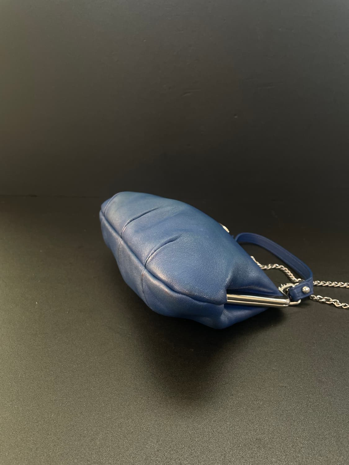 비비안웨스트우드 그래니 프레임 펄스 크로스백 블루 상품이미지6