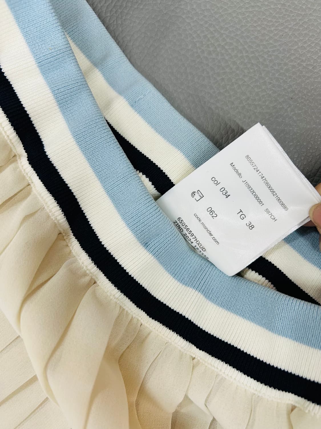 몽클레어 플리츠 로고 미디 스커트(38) 상품이미지10