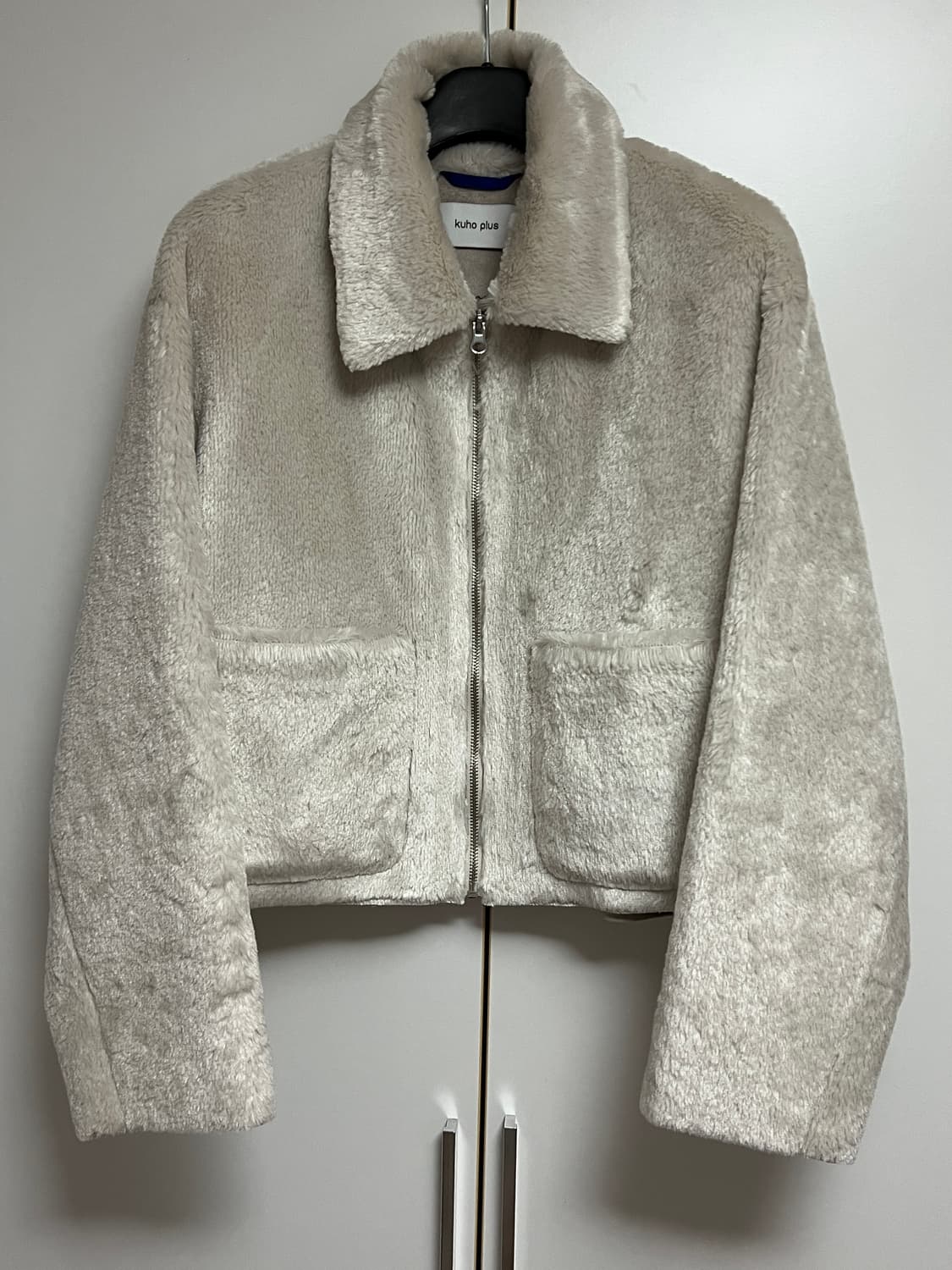 구호 플러스 베이지 크롭 퍼자켓 상품이미지1