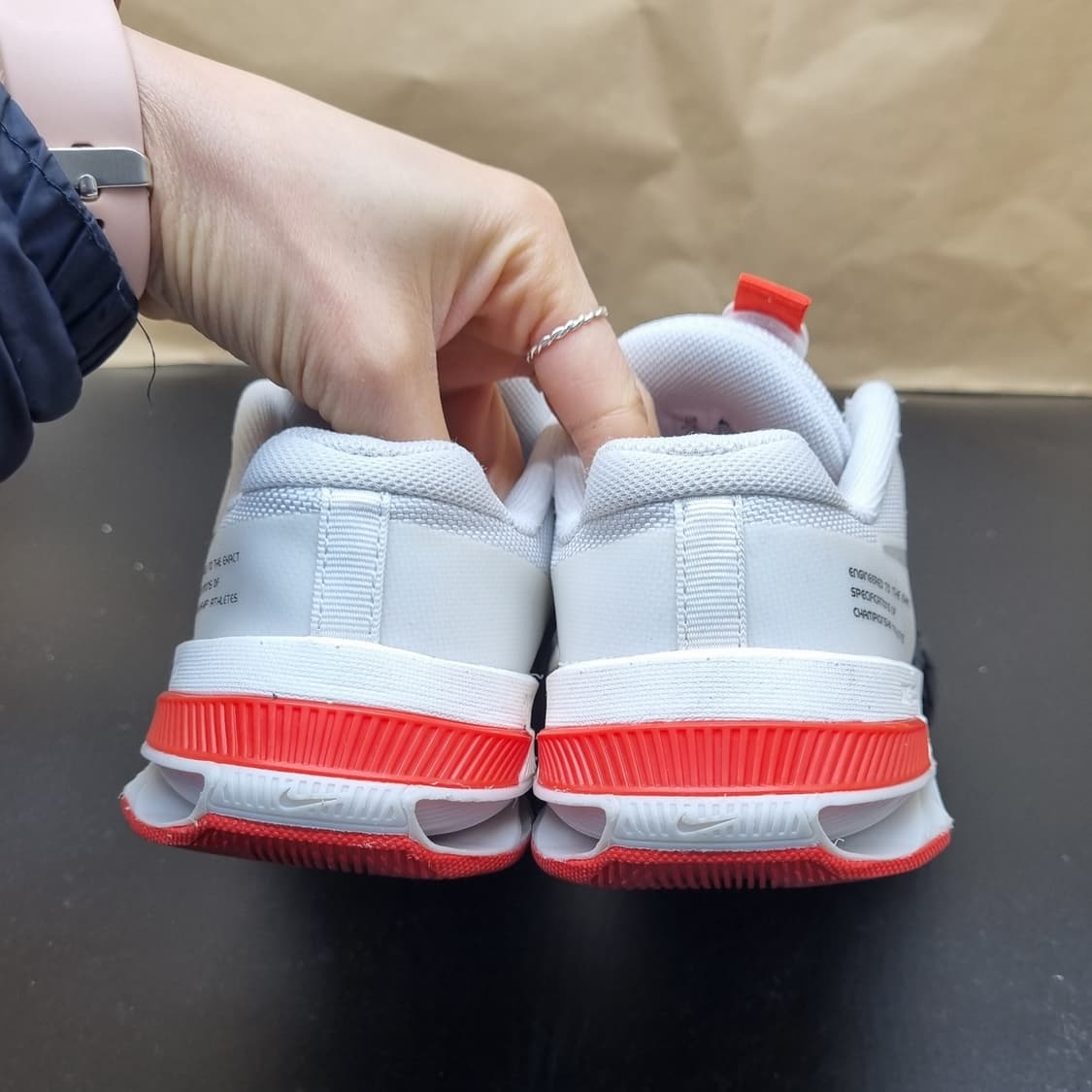 나이키 메트콘8 여성운동화235 상품이미지4