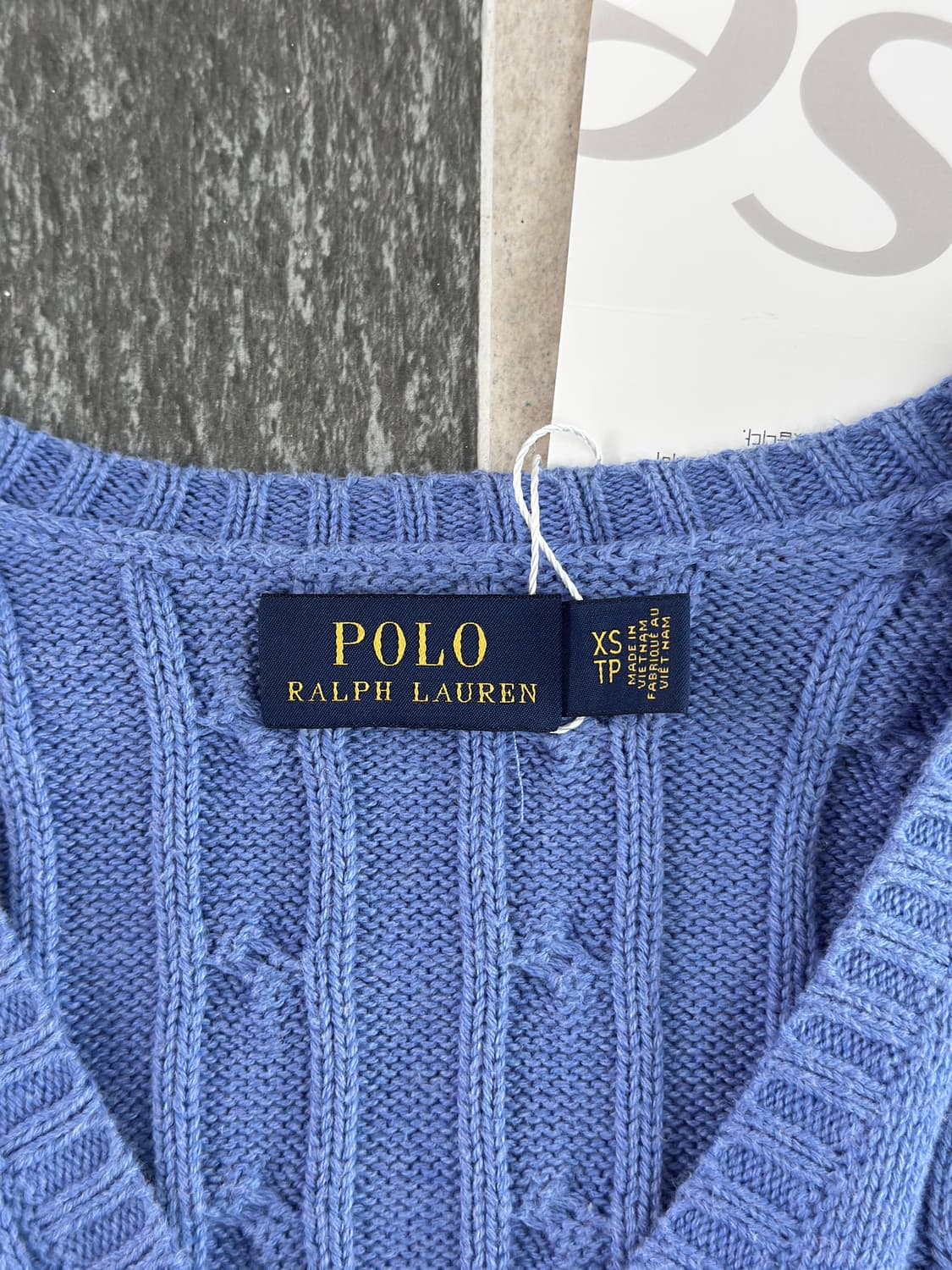 폴로 랄프로렌 스카이블루 V넥 케이블 니트  상품이미지4