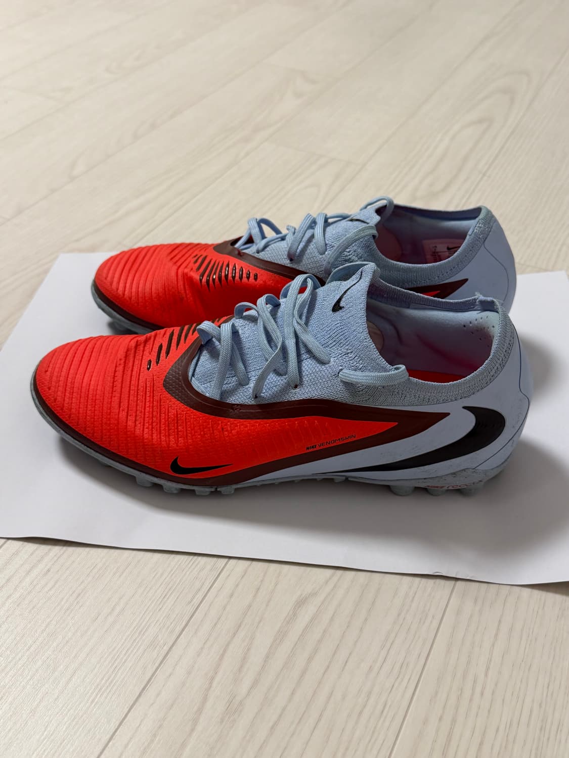 나이키 팬텀 6 로우 프로 풋살화 축구화 상품이미지2