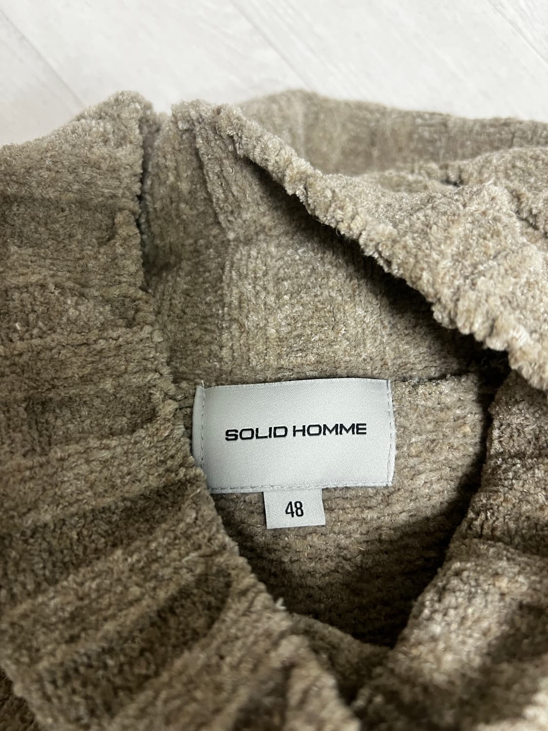 솔리드옴므 목폴라 절개니트 상품이미지5