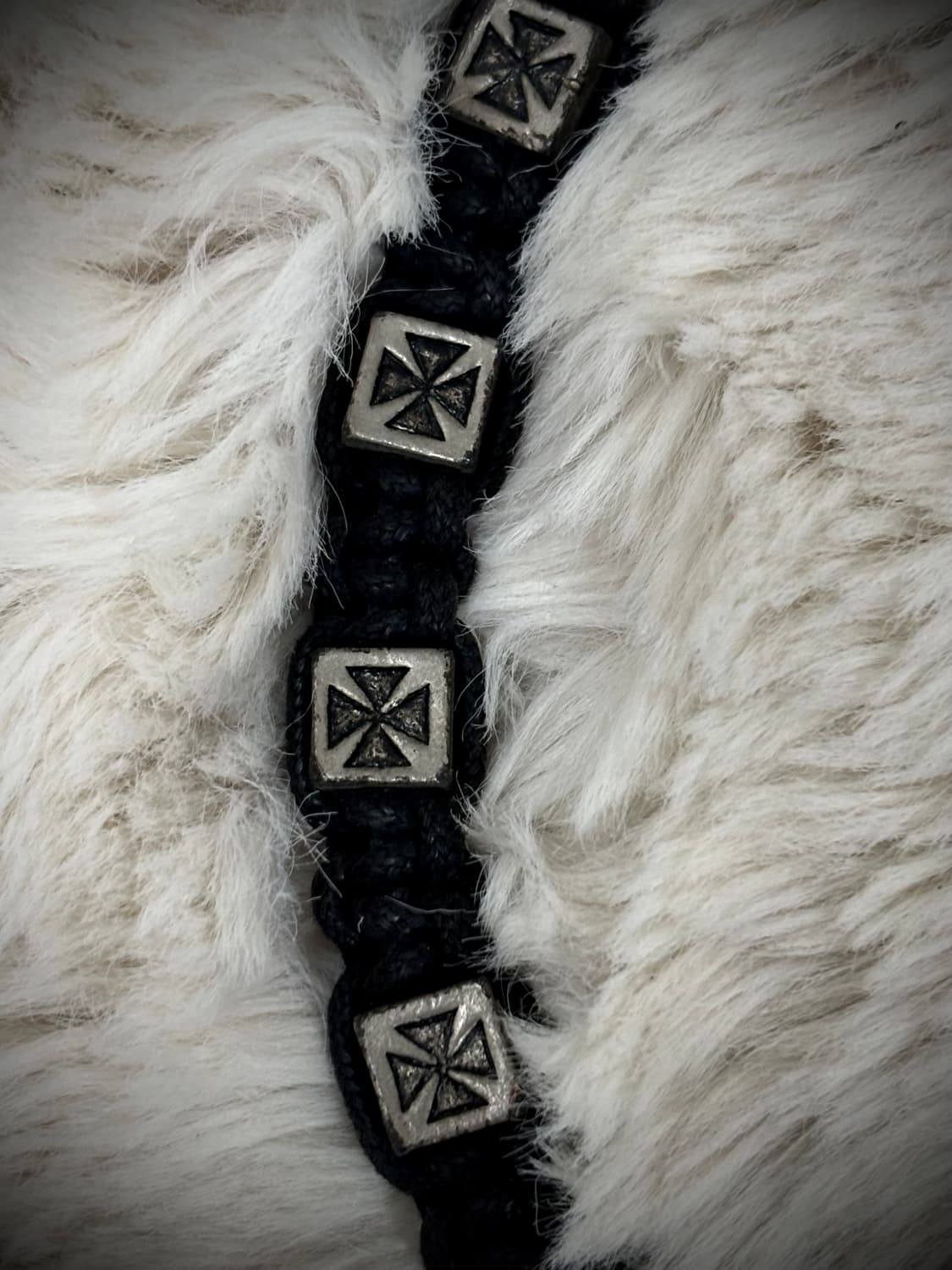 [Opium accessories ] Cross Stud Black Ch 상품이미지6