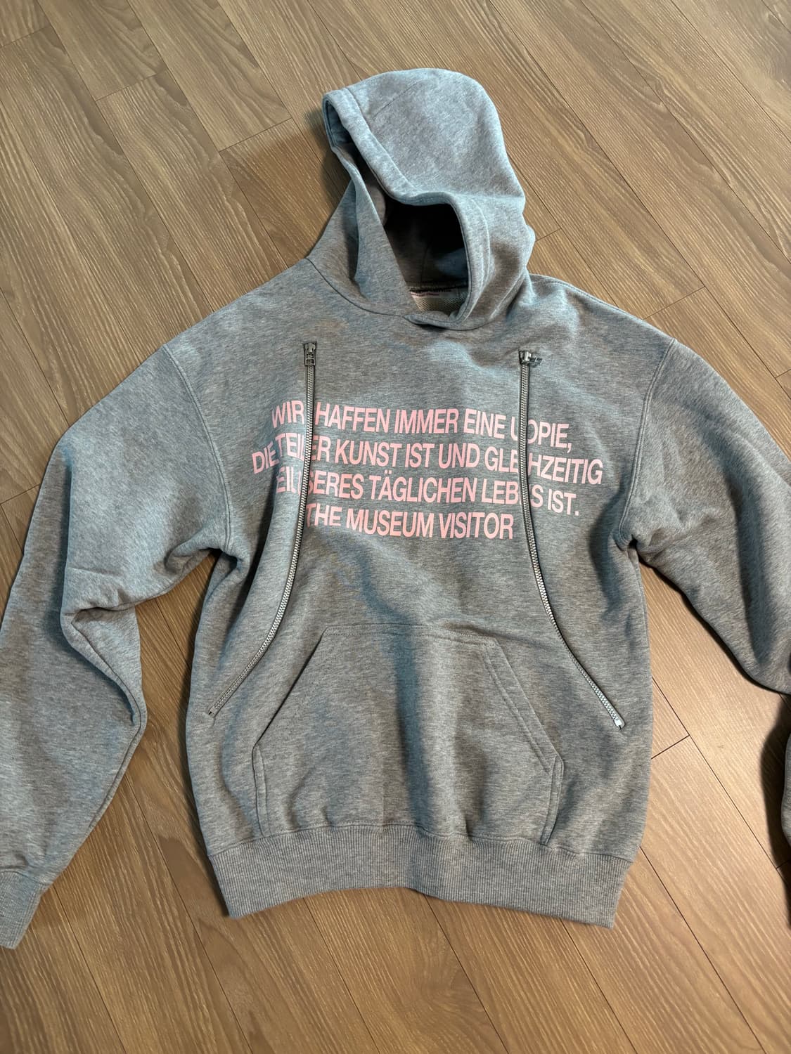 VISITOR CUT-OUT ZIPPER HOODY (GREY) 상품이미지2