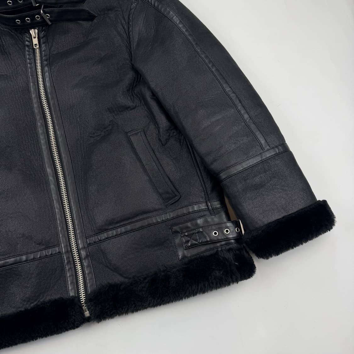 미나브 레더 스트랩 무스탕 자켓 상품이미지5