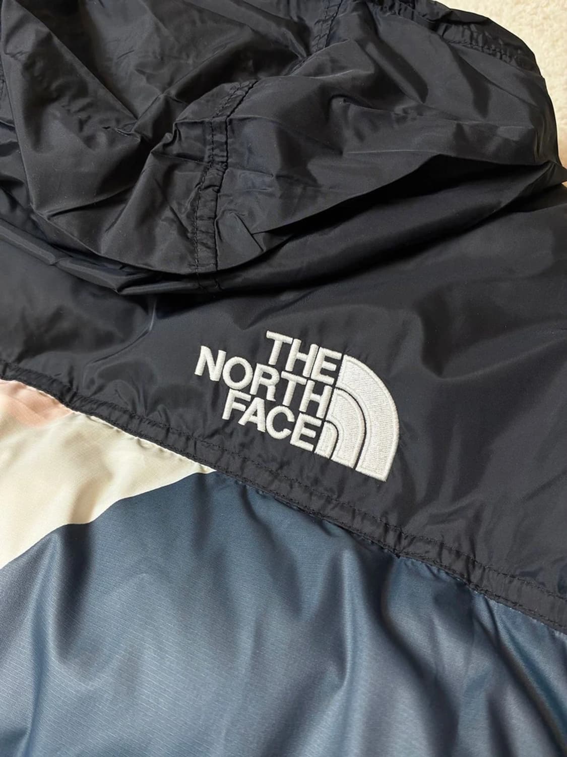 노스페이스 기하학 패턴 눕시 패딩 PN6454 상품이미지9