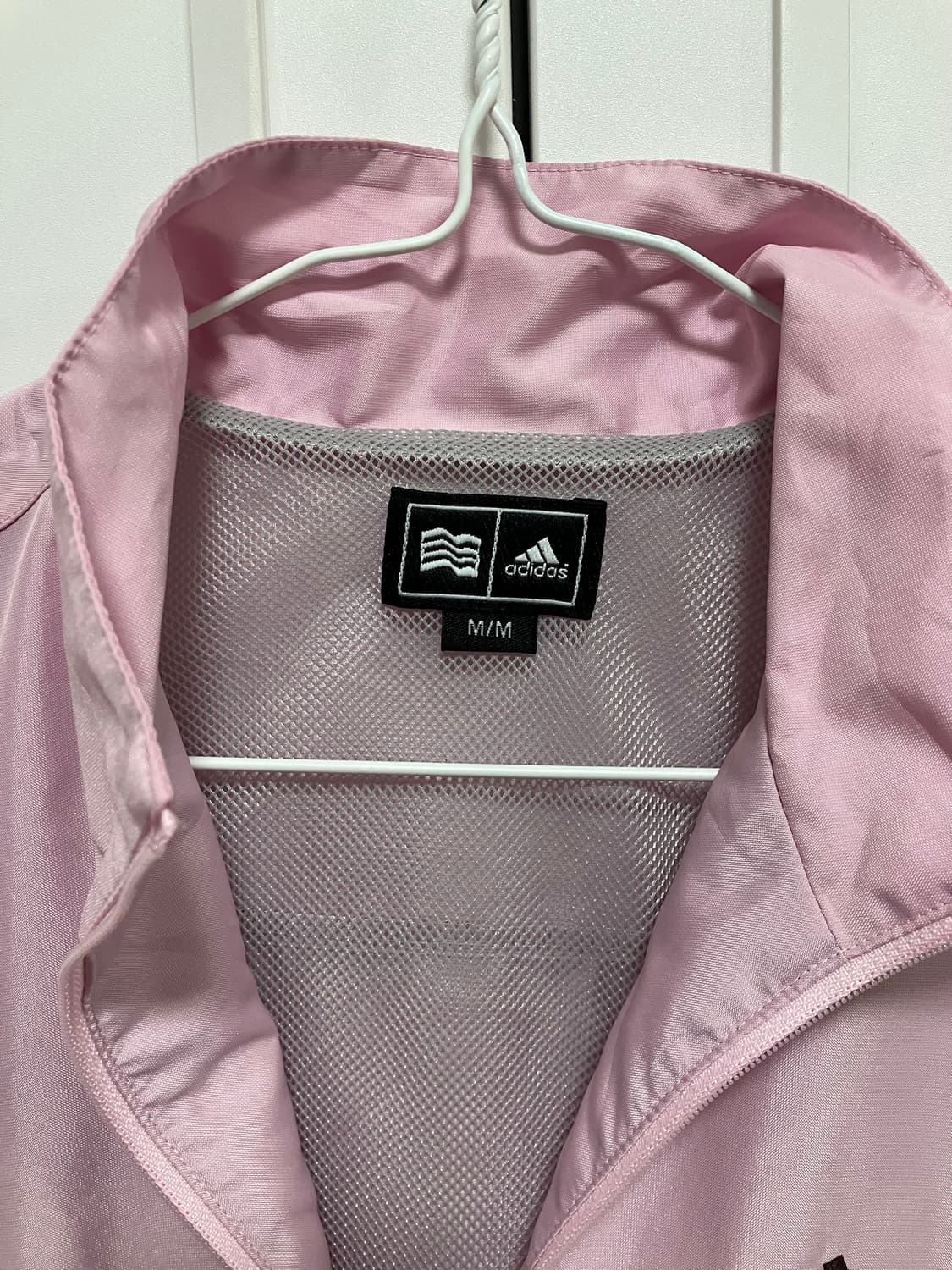[아디다스] 바람막이 핑크색상 상품이미지4