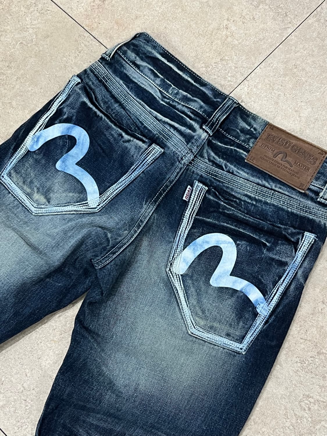 에비수 진스 워시드 스티치 데님 팬츠 상품이미지8