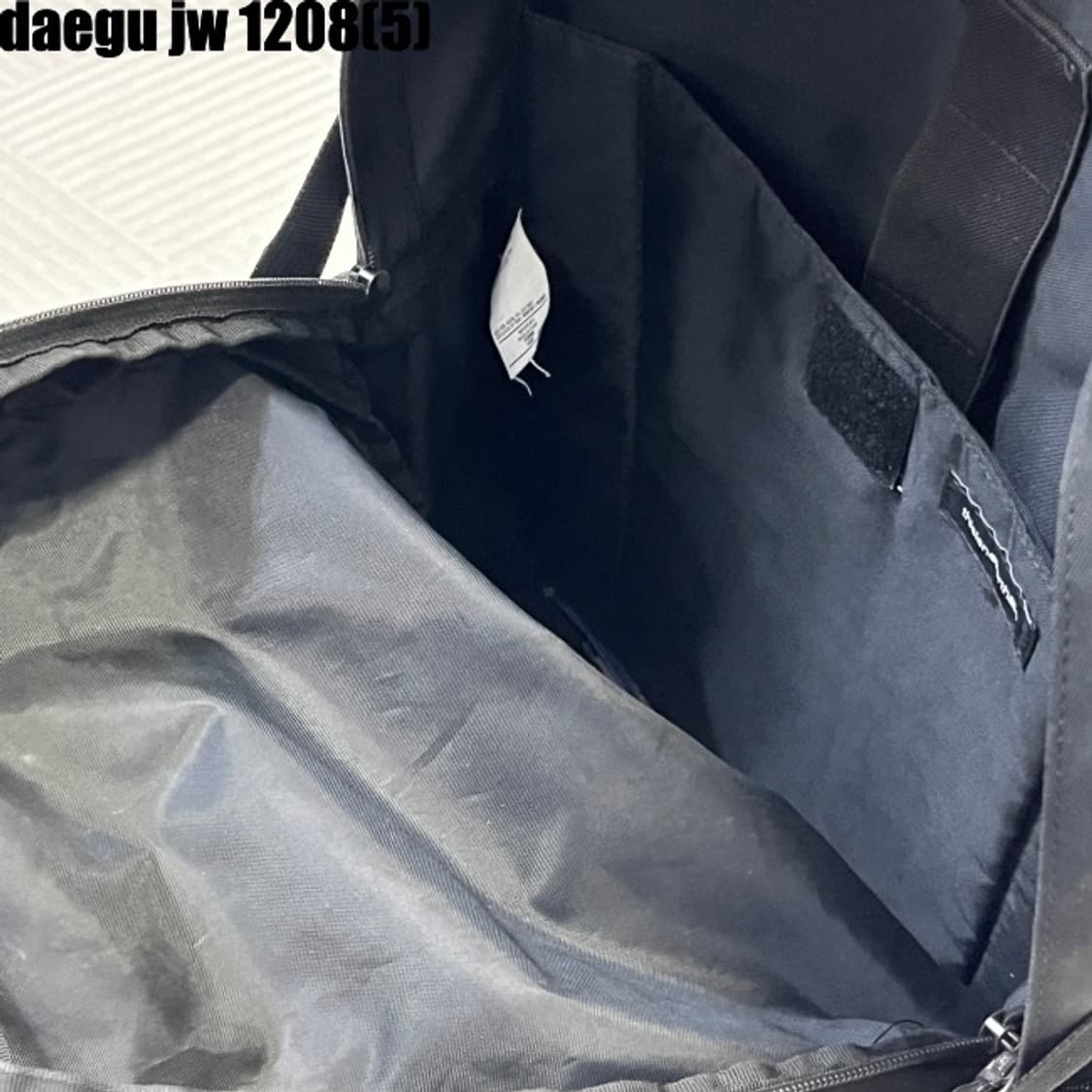 This is never that 백팩 상품이미지3