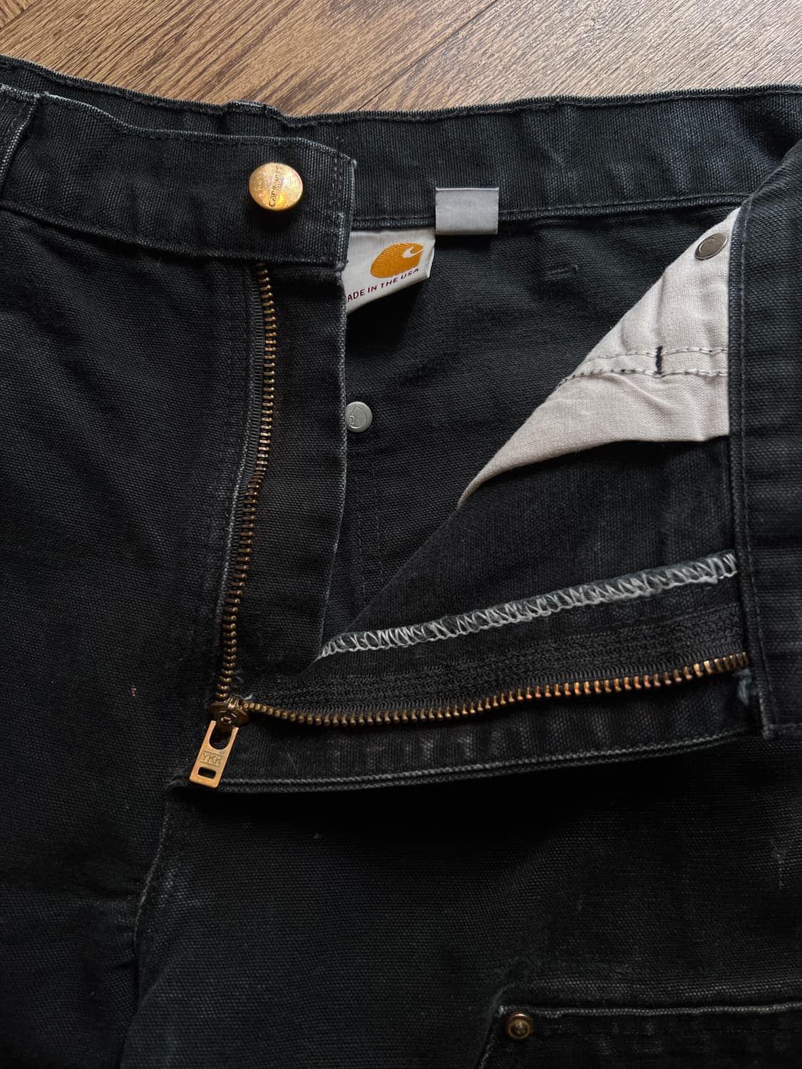 [32]칼하트 Made in USA 더티워싱 블랙 더블니 워크 팬츠 상품이미지3