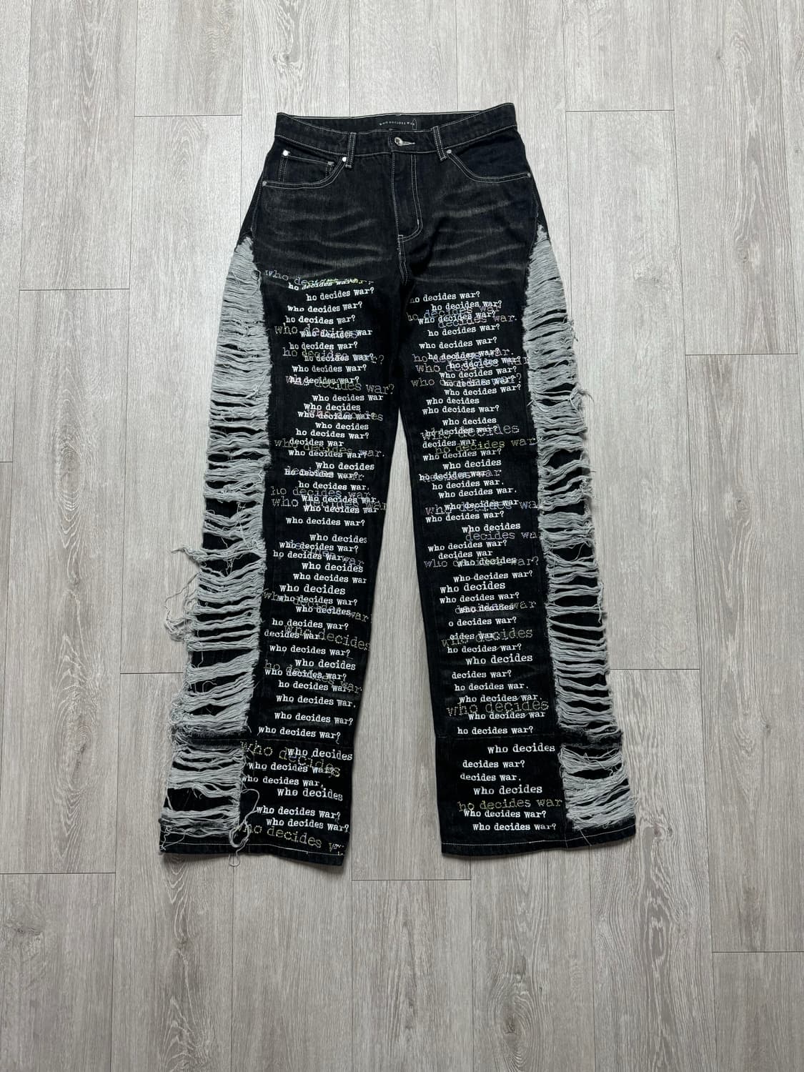 Who Decides War Flare Scripture denim 상품이미지1