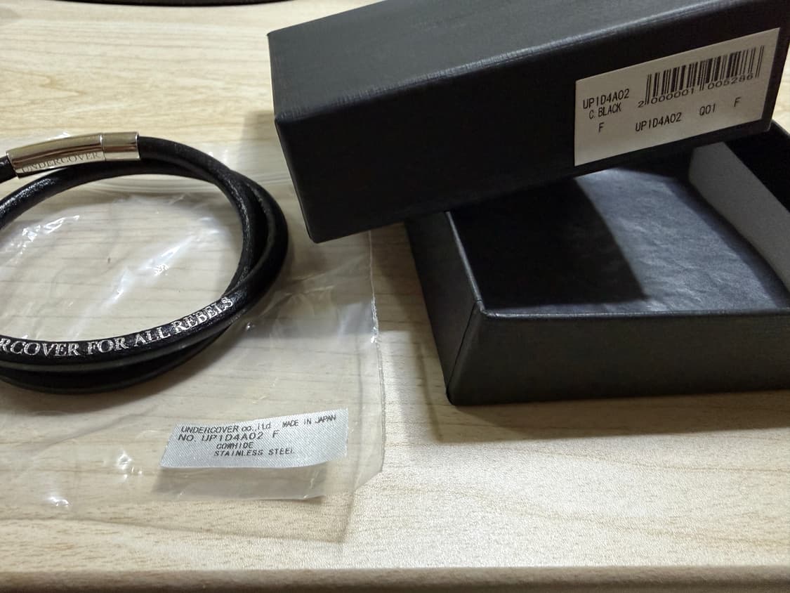 언더커버 가죽팔찌 상품이미지2