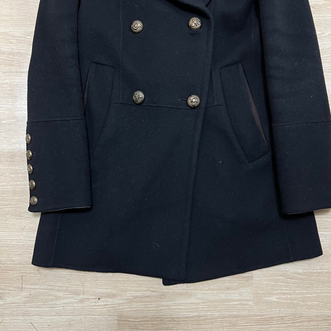 한섬 SJSJ 여성 금장 버튼 더블코트 [블랙] 76-90-155 상품이미지3