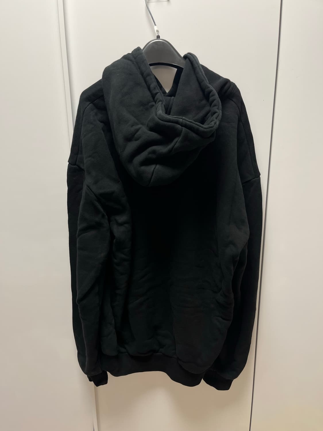 메탈릭 오버사이즈 후디 블랙 상품이미지7