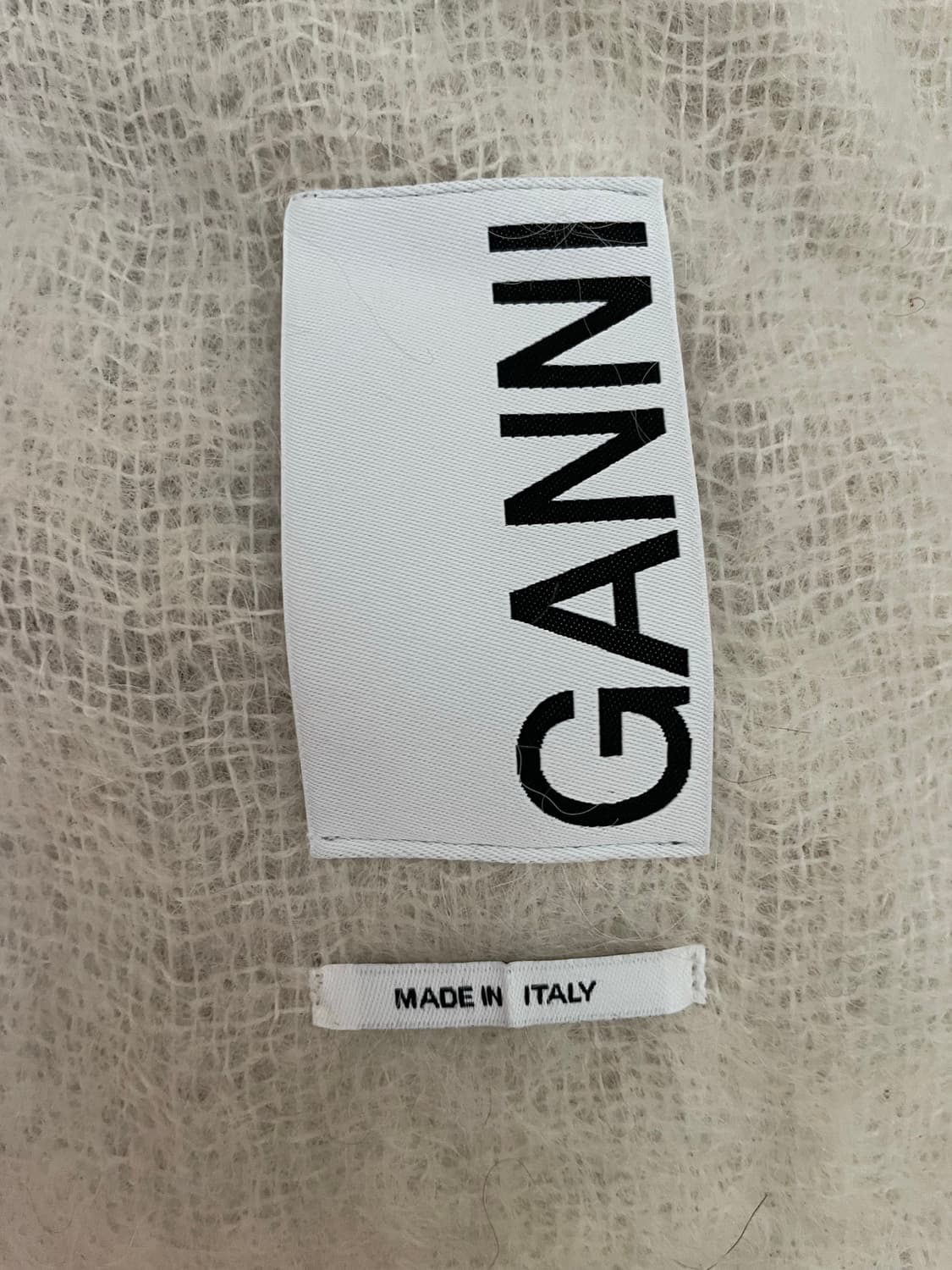 GANNI 투톤 모헤어 블렌드 머플러 상품이미지3