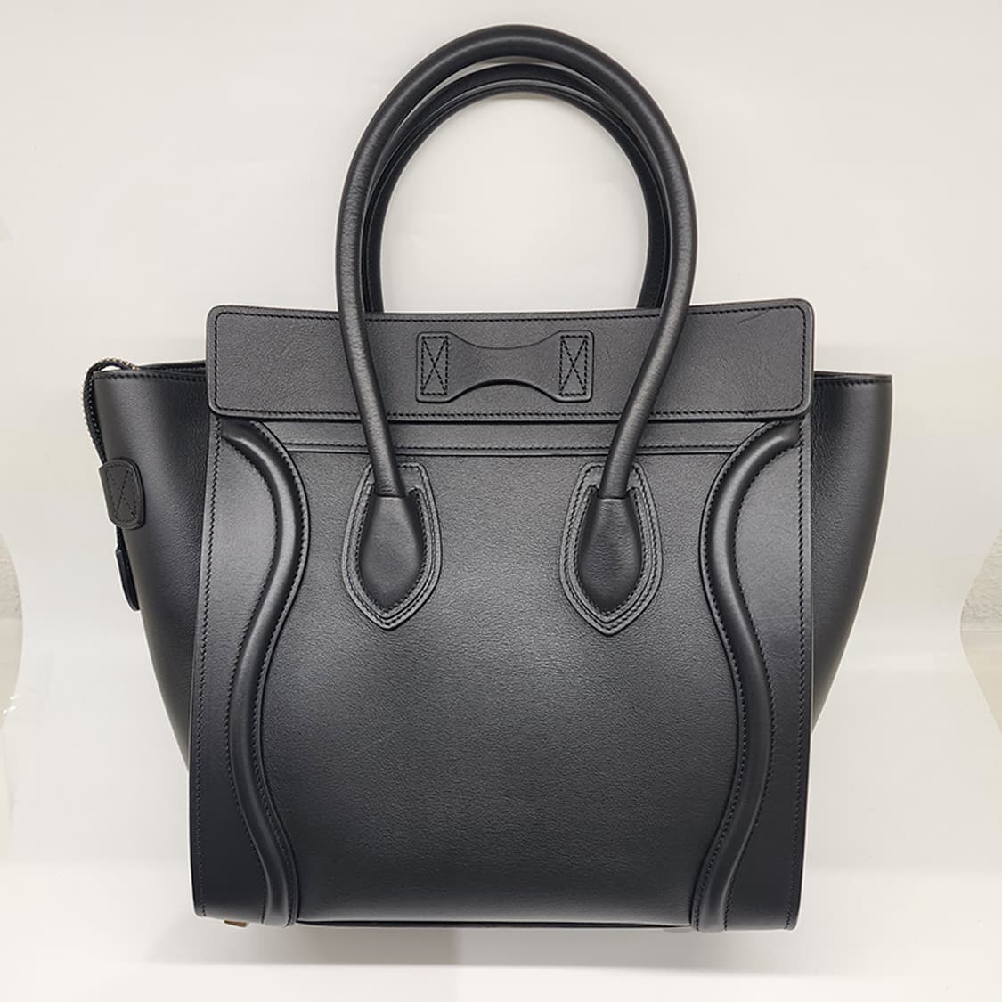 셀린느 189793DRU.38NO 카프스킨 마이크로 러기지백 블랙 상품이미지3