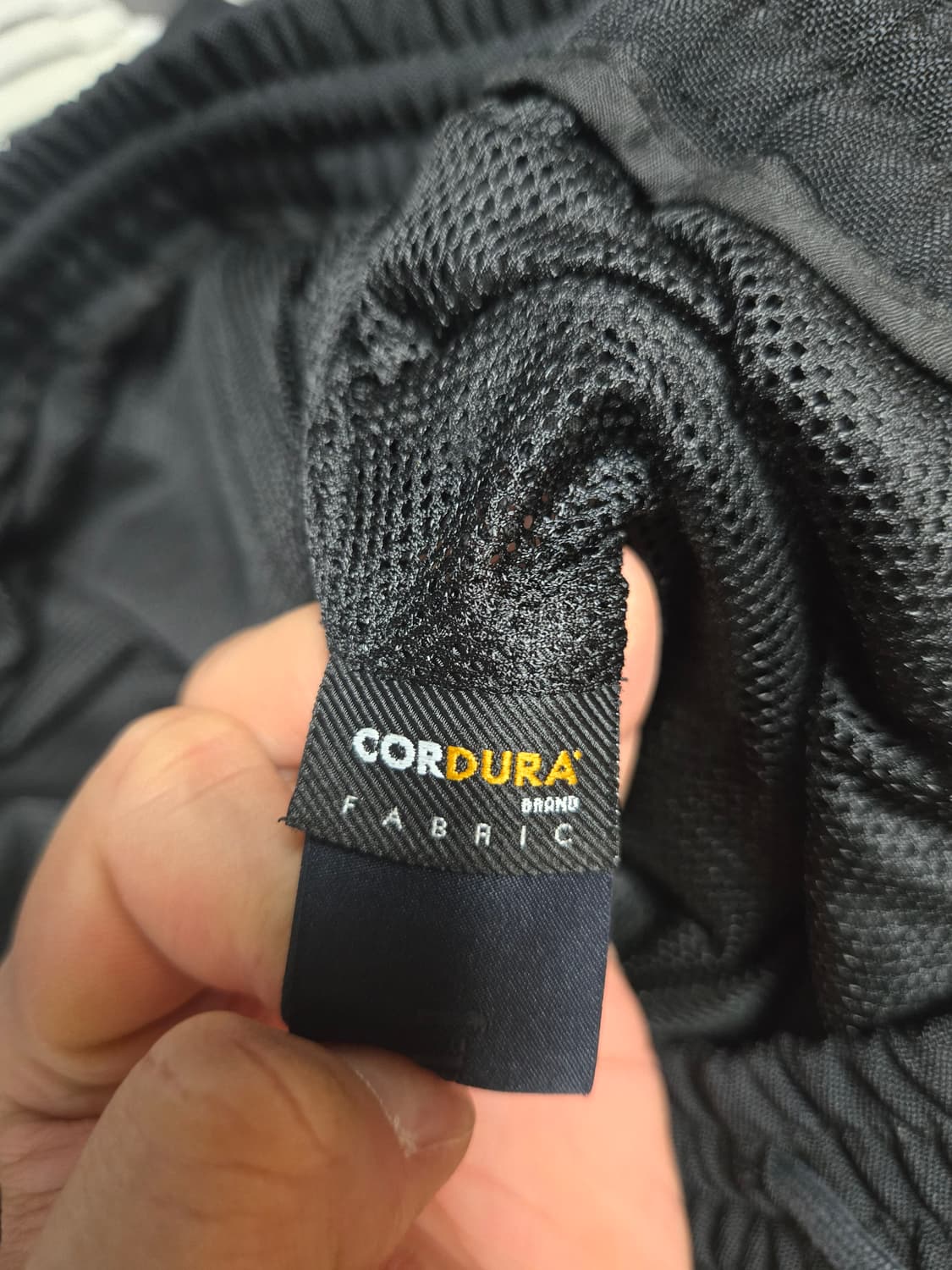 1회착용 / 준지(Juun.J) 코듀라 나일론 디테처블 와이드 카고 /  상품이미지6