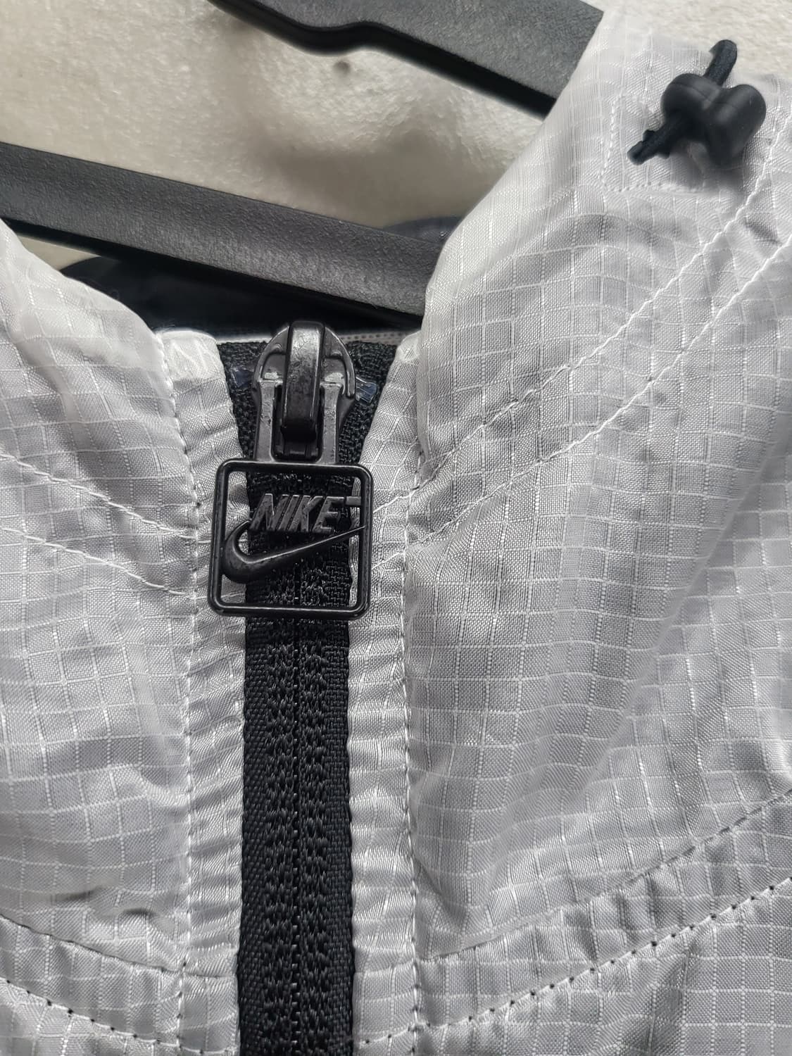 우먼 나이키바람막이L 상품이미지2