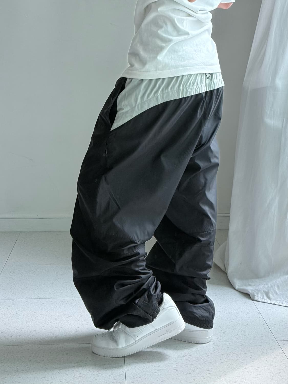 나이키 90 블랙 트랙팬츠 상품이미지3