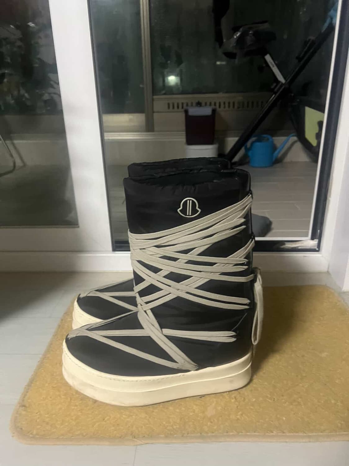 몽클레어 릭오엔스 빅락부츠 판매합니다 상품이미지3