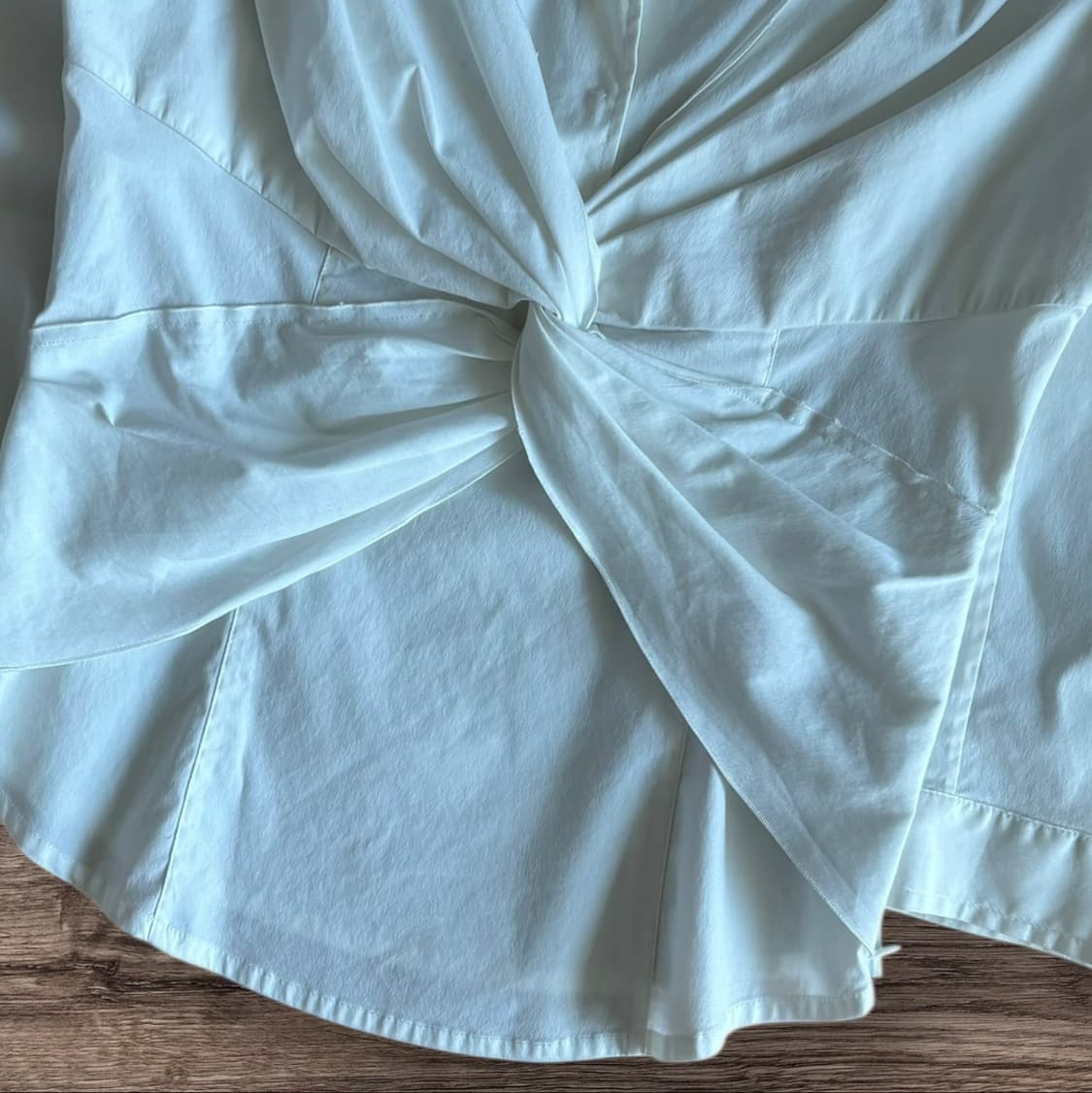 Prada twisted white shirts 상품이미지2