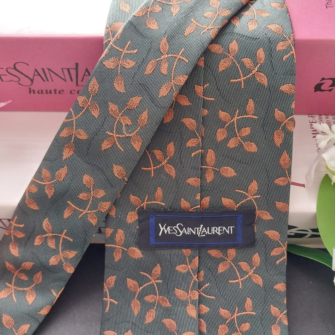 입생로랑 실크 다크그린 리프 자카드 넥타이 9.1cm A등급 K1589
 상품이미지6