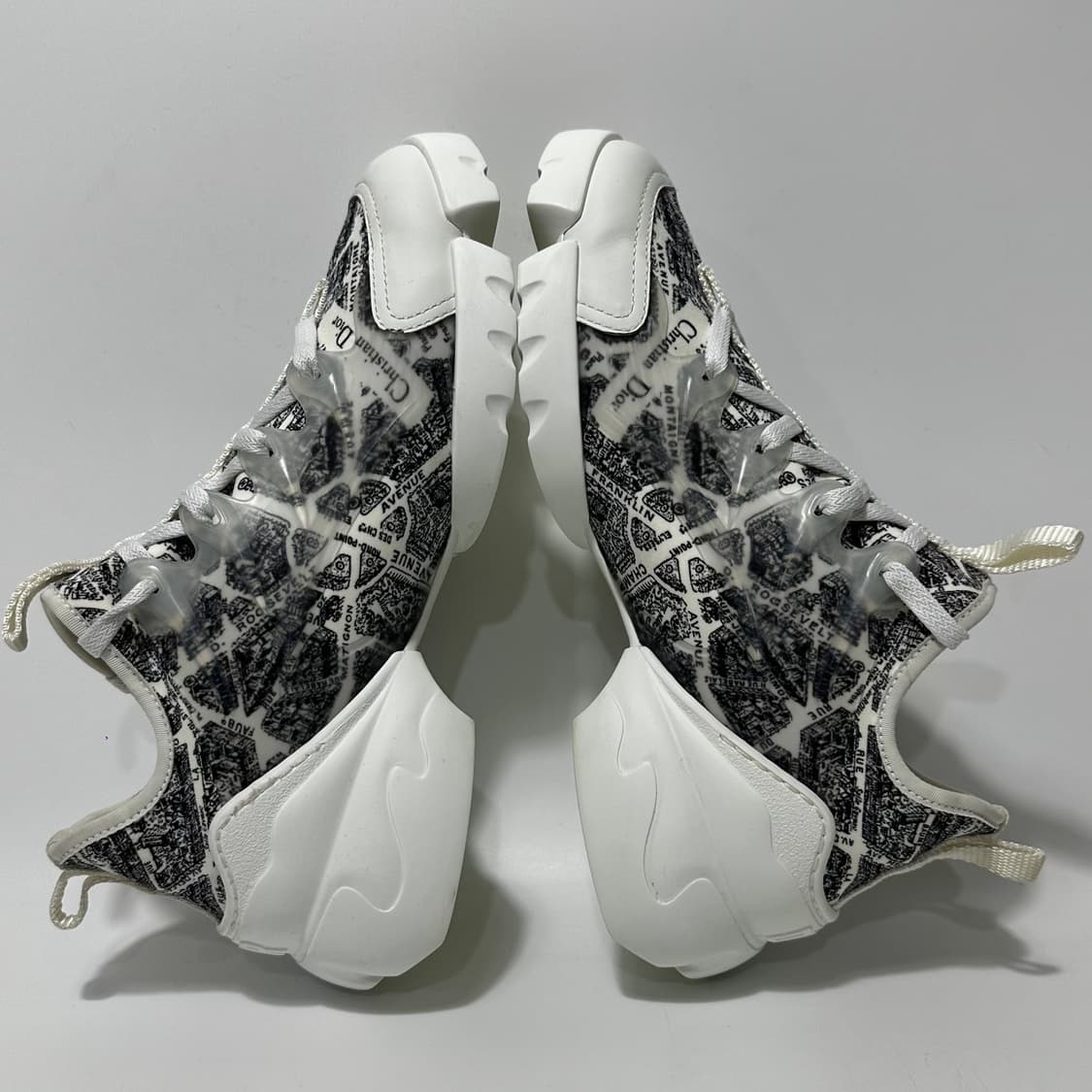 디올 D 커넥트 테크니컬 패브릭 파리 스니커즈 (245)  상품이미지5