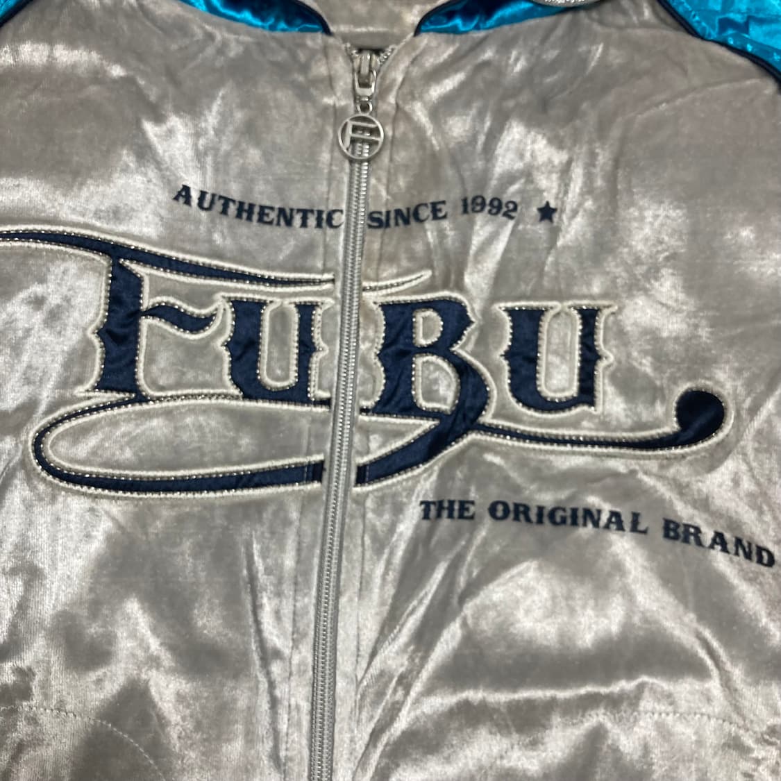 FUBU y2k 빅로고 벨벳 믹스 컬러 크롭 후드 자켓 상품이미지3