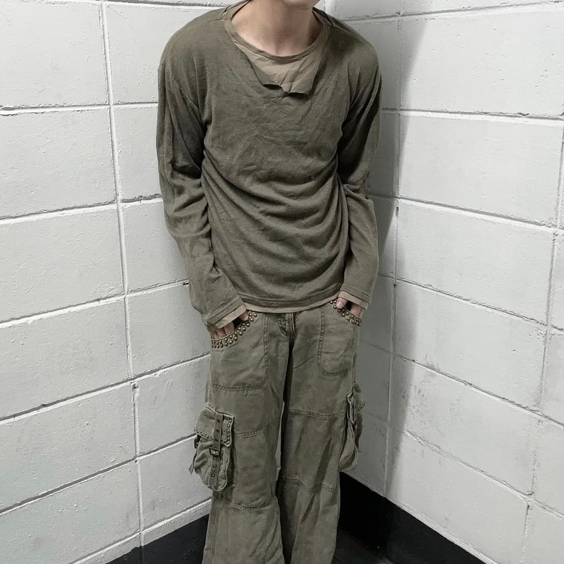 khaki layered grunge longsleeve  상품이미지1
