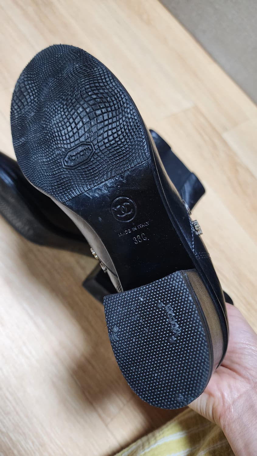 샤넬 CC로고 시그니처 참장식 첼시 앵글 부츠 상품이미지5