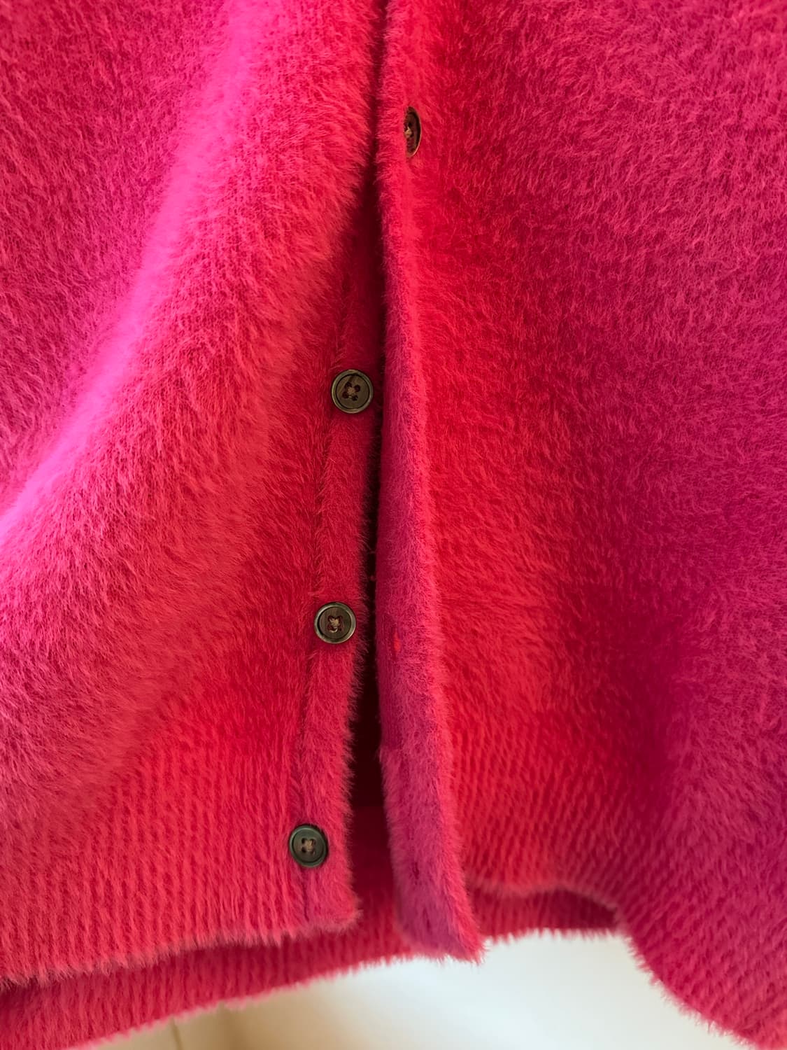 스투시 쉐기 핑크 가디건 상품이미지3