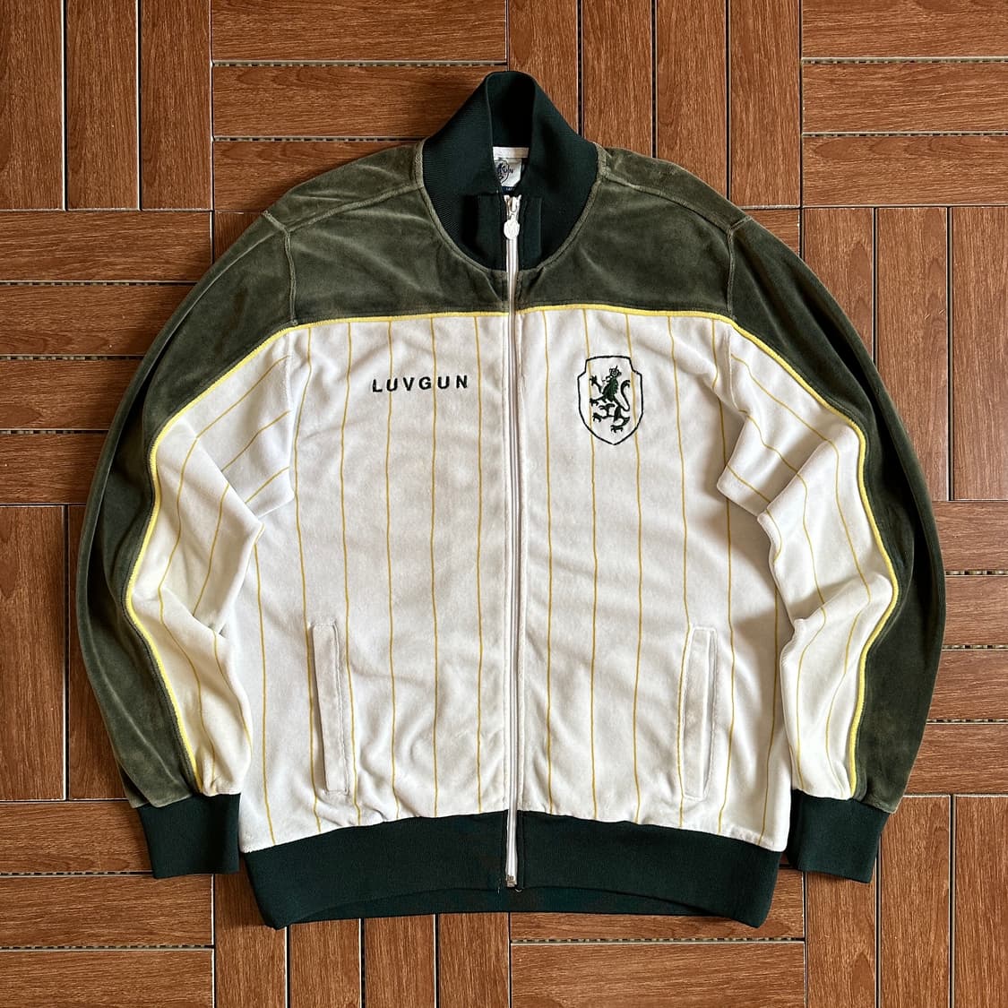 Luvgun sports track jersey jacket 상품이미지1