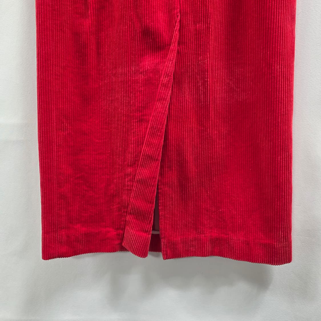 1128 SYSTEM 한섬 코듀로이  스커트 61 / 레드 / 벨트 세 상품이미지4