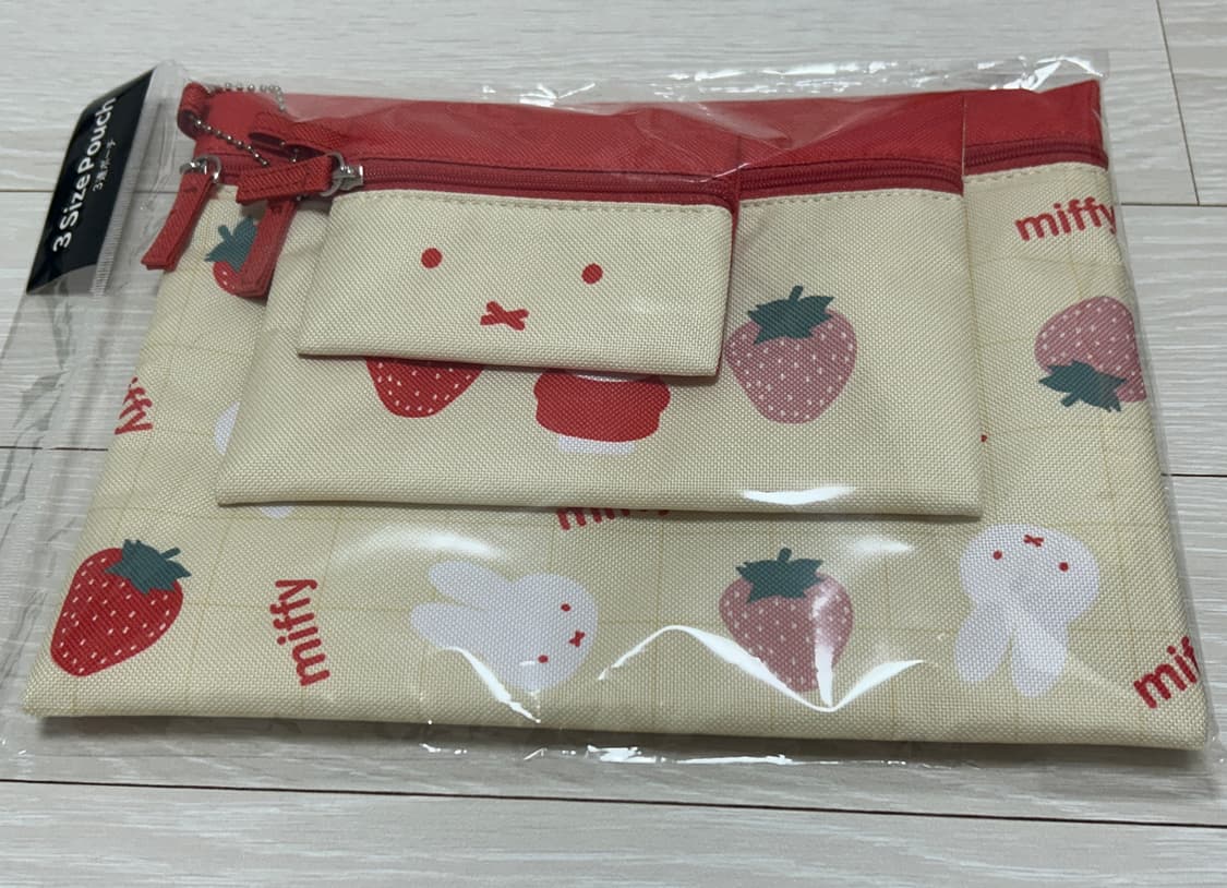 미피 딸기 사각 파우치 3종 세트 상품이미지1