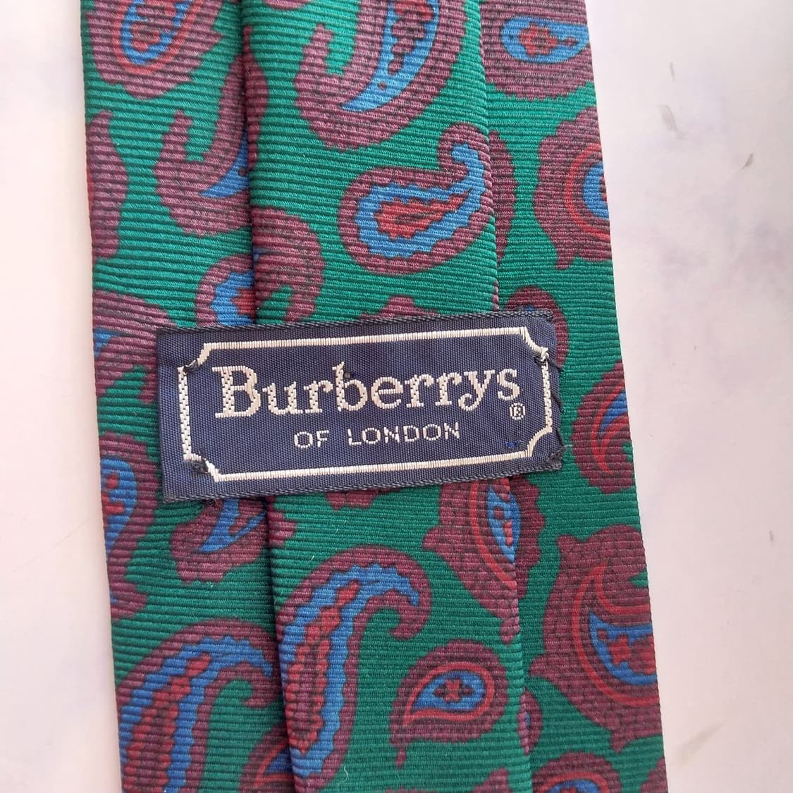 버버리 실크 그린 페이즐리 패턴 넥타이 9cm A~B등급 K2471
 상품이미지9