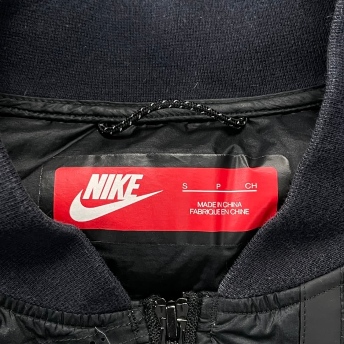 90 나이키 테크 플리스 에어로로프트 패딩  상품이미지3