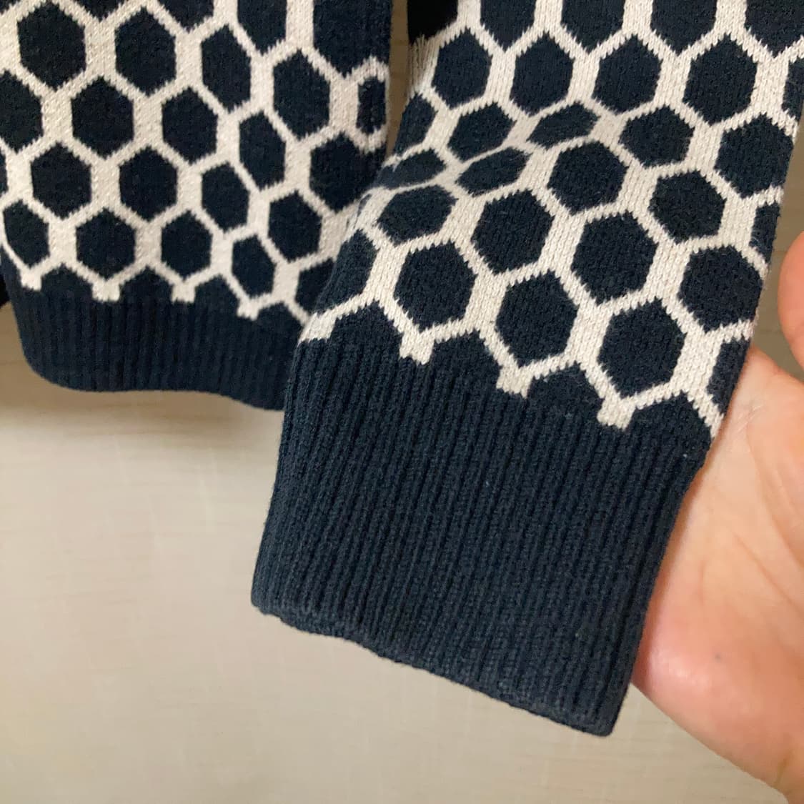 바나나 리퍼블릭 면+캐시미어 패턴 니트  상품이미지4